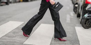 15 Chic Flare Pants Outfits You Need to Try Now 20 Nails & Beauty Magazine Hubs