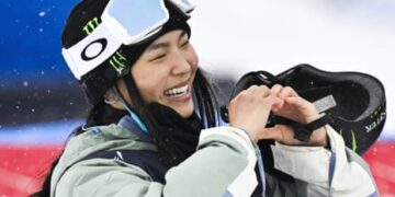 Chloe Kim wins halfpipe world title and nails down spot on 2026 Olympic team 1 Nails & Beauty Magazine Hubs