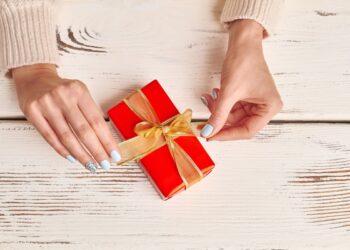 Nails & Beauty Magazine Hubs