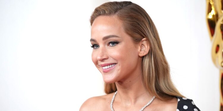 Jennifer Lawrence Welcomes Second Child with Cooke Maroney 14 Nails & Beauty Magazine Hubs