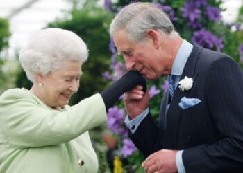 Nails & Beauty Magazine Hubs