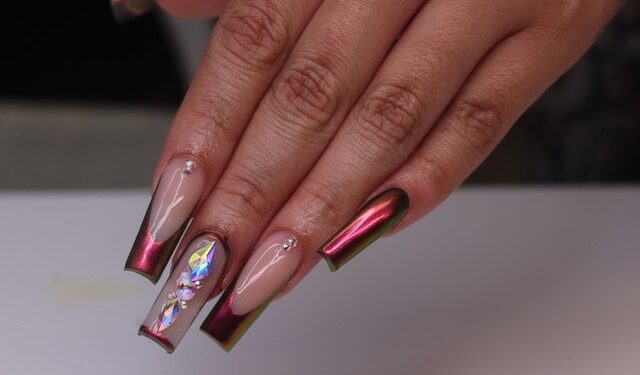 Master Chrome Powders: 5 Expert Tips 14 Nails & Beauty Magazine Hubs