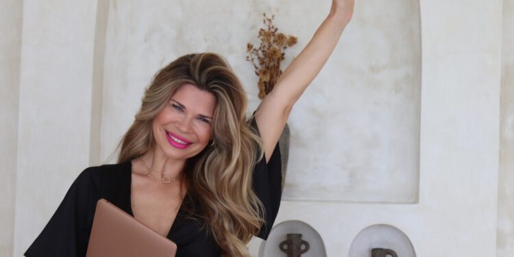 10 Must-Haves for Celebrity Nail Services 14 Nails & Beauty Magazine Hubs