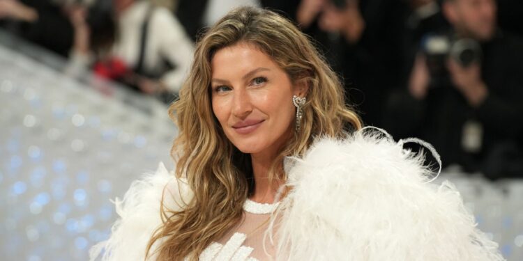 Nails & Beauty Magazine Hubs